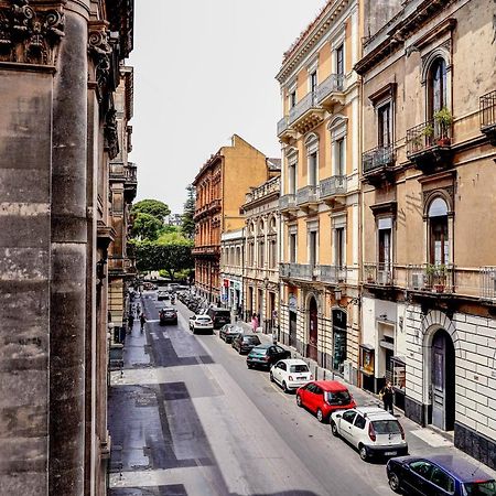 B&B Giardino Bellini-Centro Catania Exterior photo