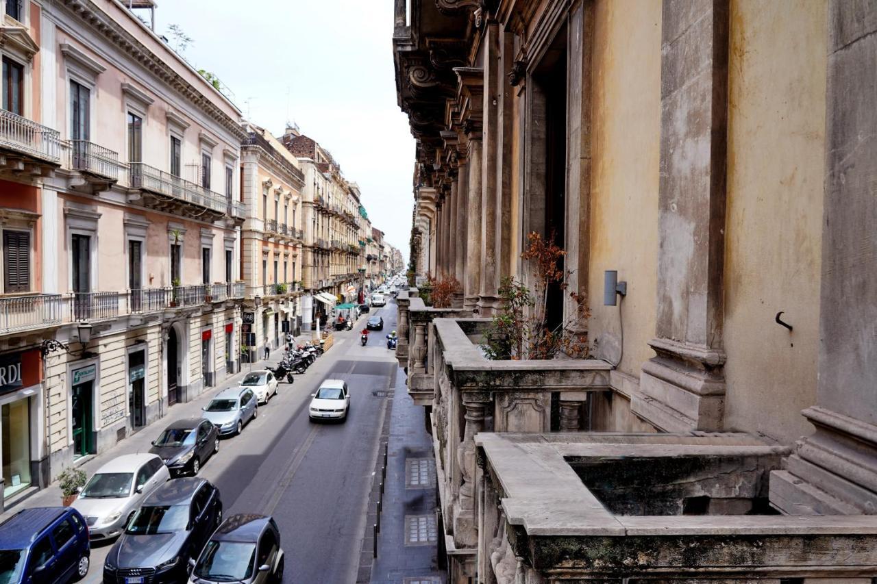 B&B Giardino Bellini-Centro Catania Exterior photo