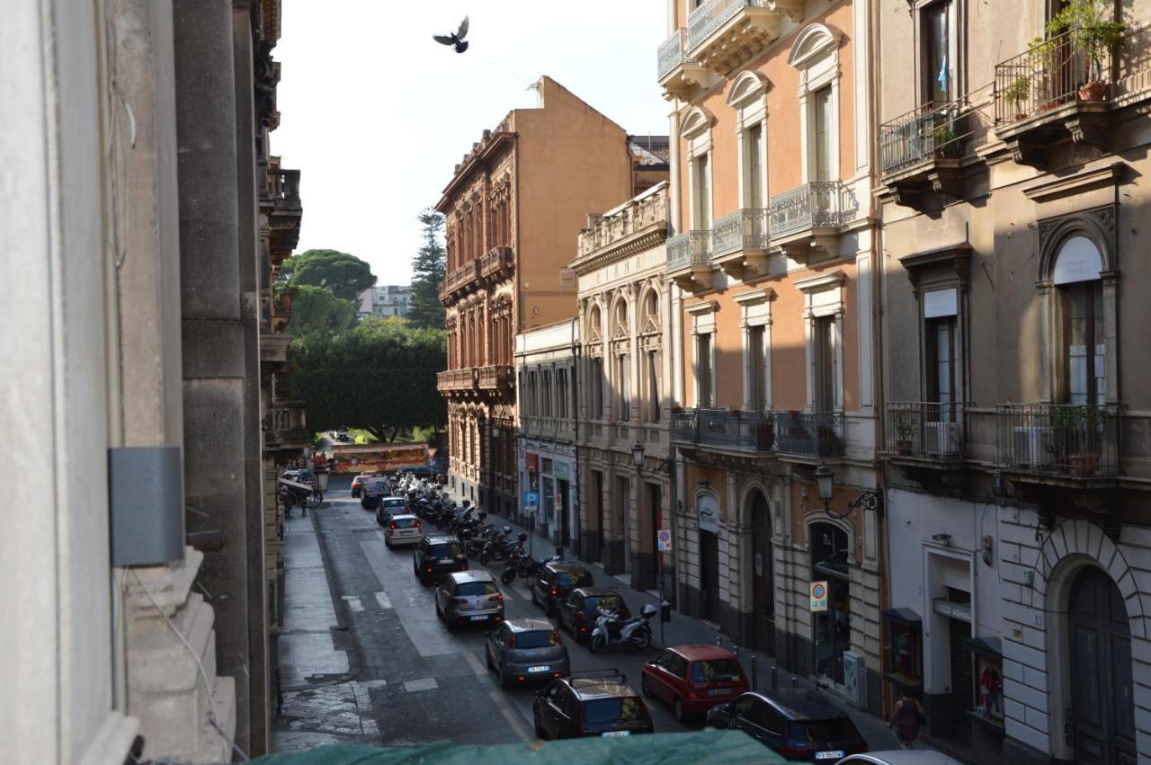 B&B Giardino Bellini-Centro Catania Exterior photo