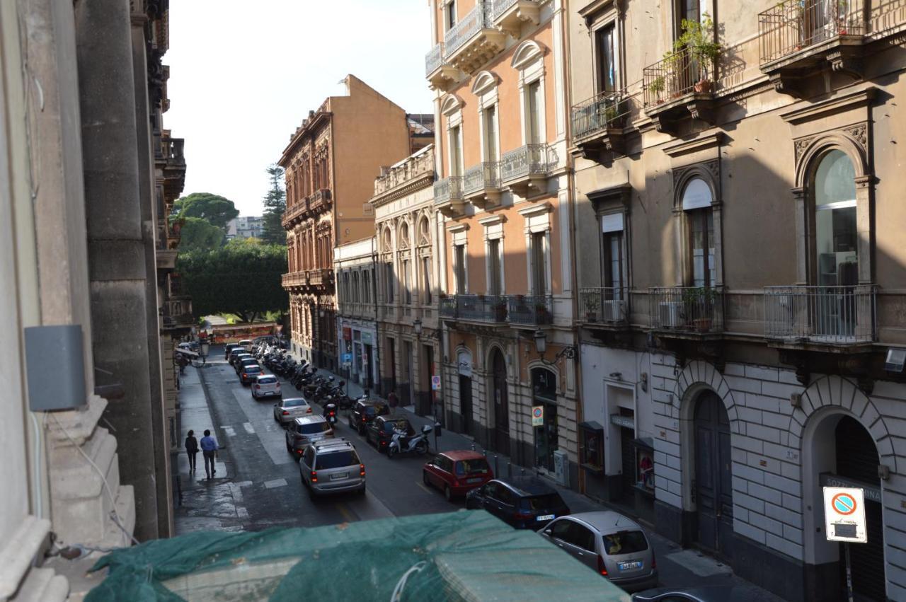 B&B Giardino Bellini-Centro Catania Exterior photo